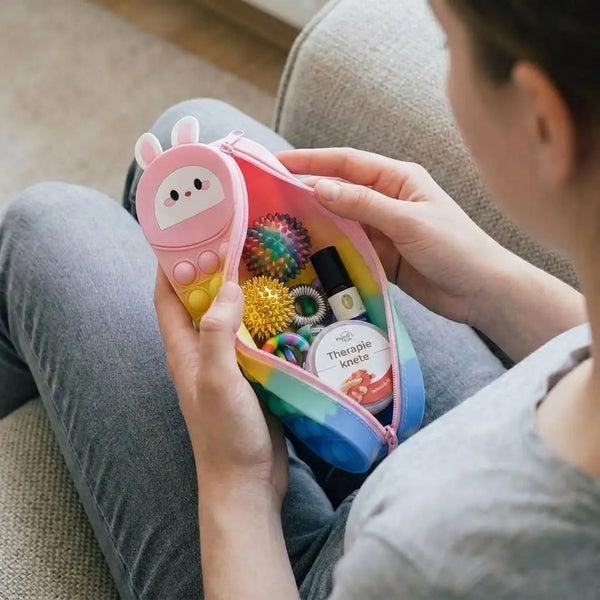 Skills Notfalltasche Pop Fidget Schlampermäppchen Hase 